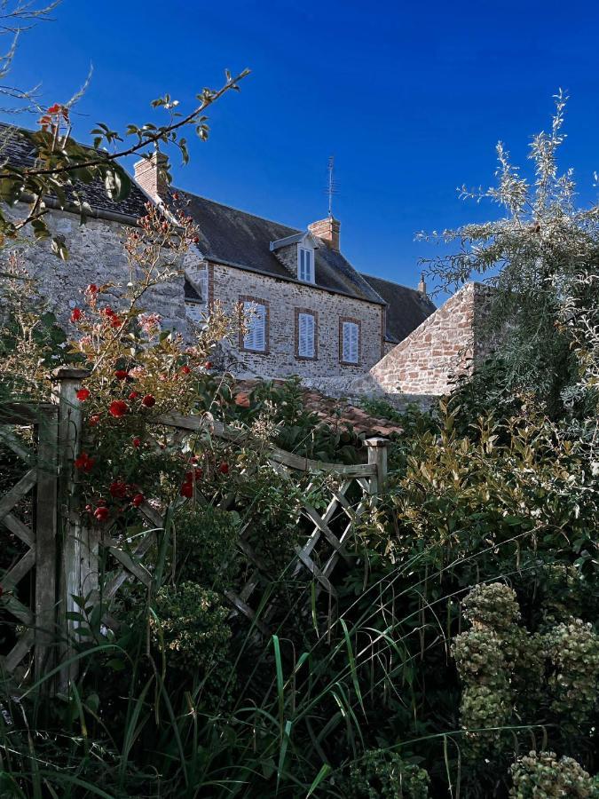 Willa Au 3 La Cour A Tot Regnéville-sur-Mer Zewnętrze zdjęcie